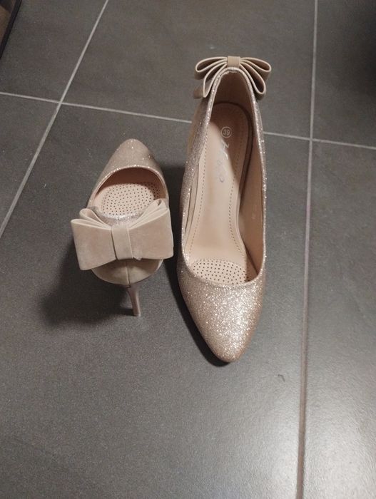 Нови обувки 39 номер