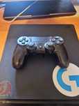 Vand PS4 + controller + 6 jocuri