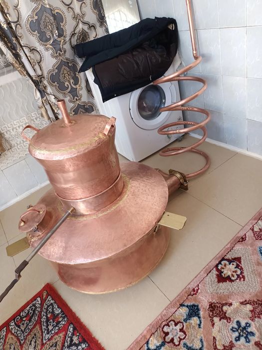 Vand un cazan de tuica din cupru alimentar capacitate de 200l