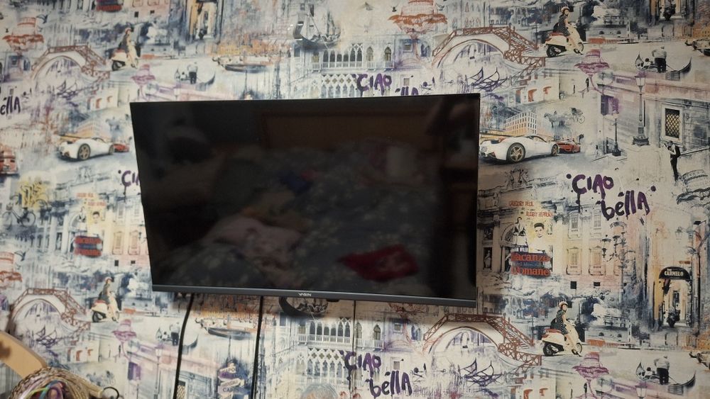 Продам телевизор не дорого есть подключение wifi