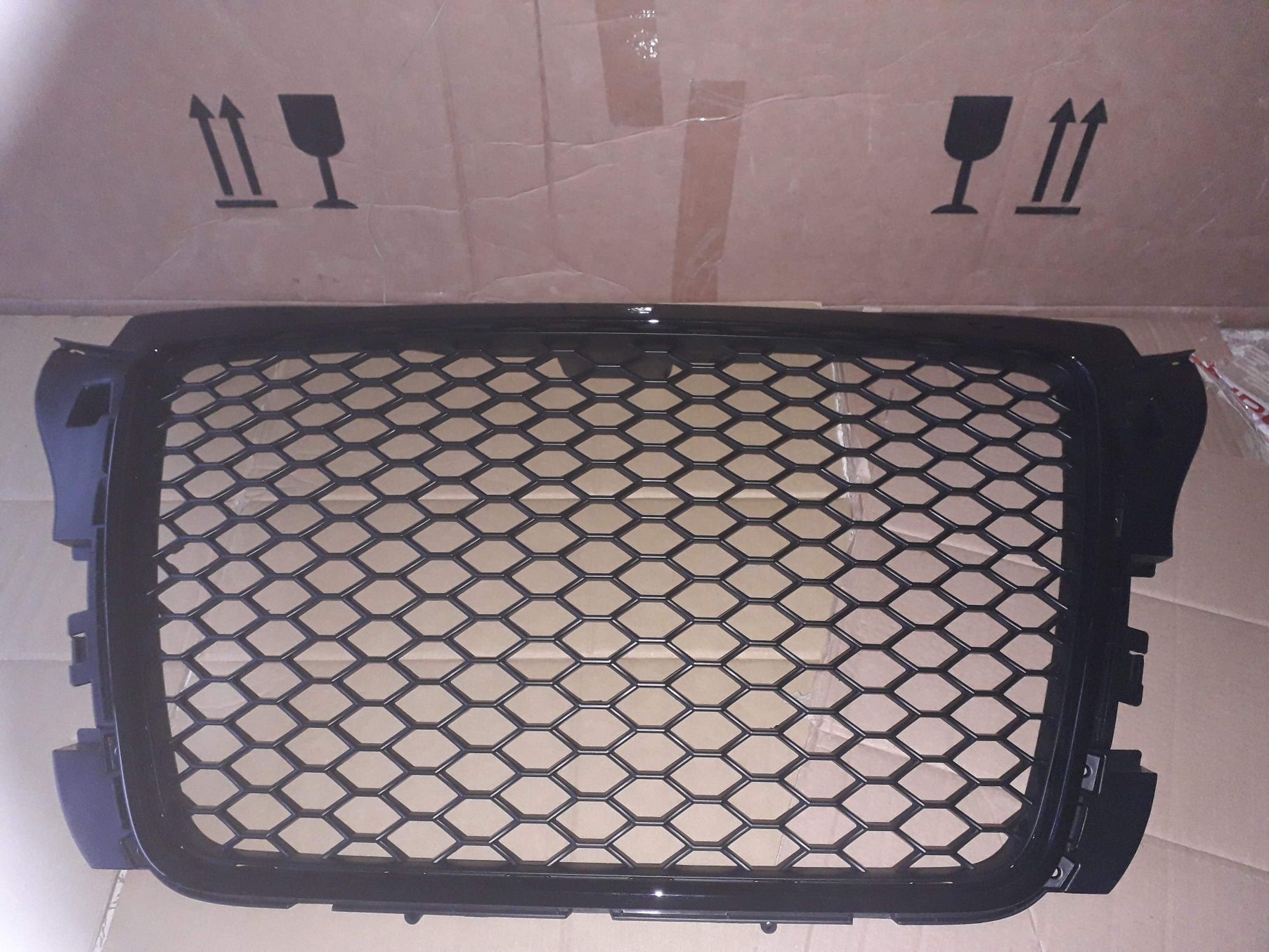 Grila radiator AUDI A3 S3 8P 8PA 2008-2012 RS STYLE Negru