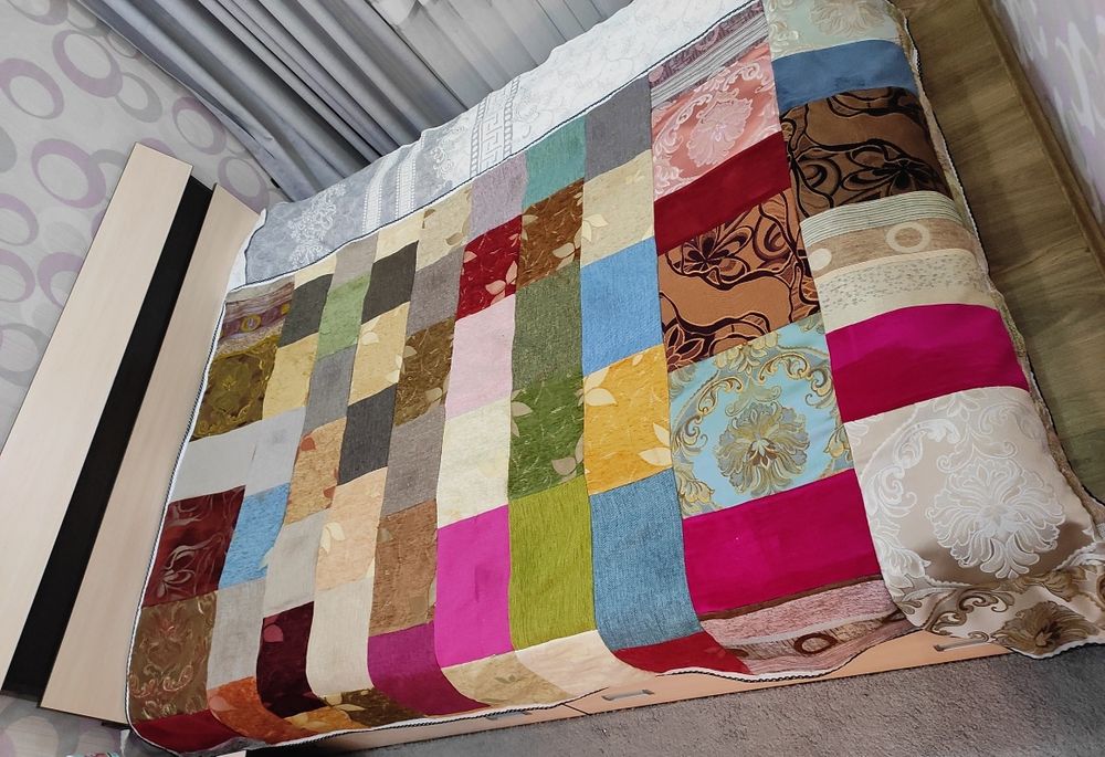 Покрывало стиль пэчворк.ткани Турецкие на подкладе 1,60*2,20и1,90*2,20