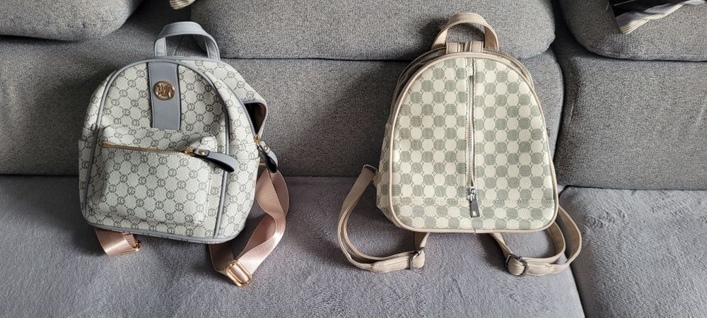 Rucsacuri de vânzare