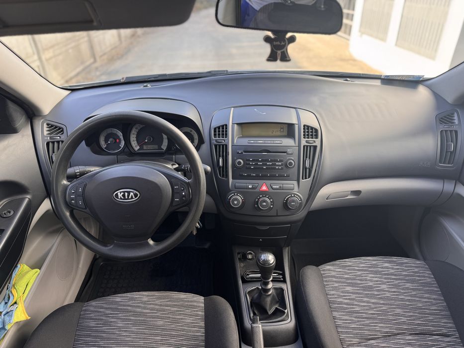 Kia ceed 1.4 benzina an 2008 cu GPL montat recent si fara defectiuni