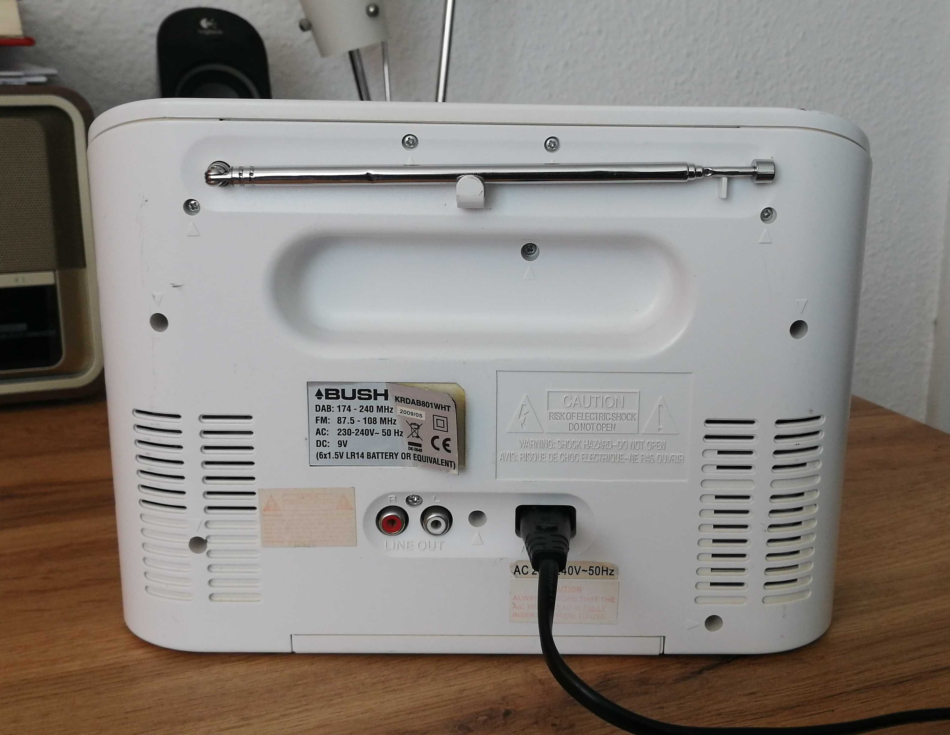 Radio  Vintage BUSH - DAB/FM