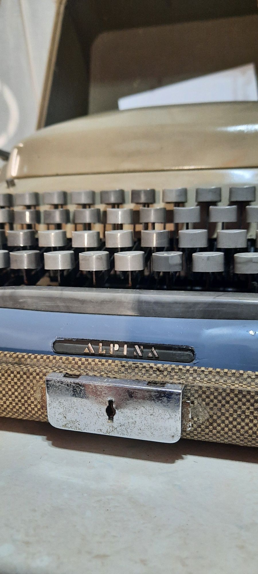 Mașină de scris Alpina 1954 impecabilă