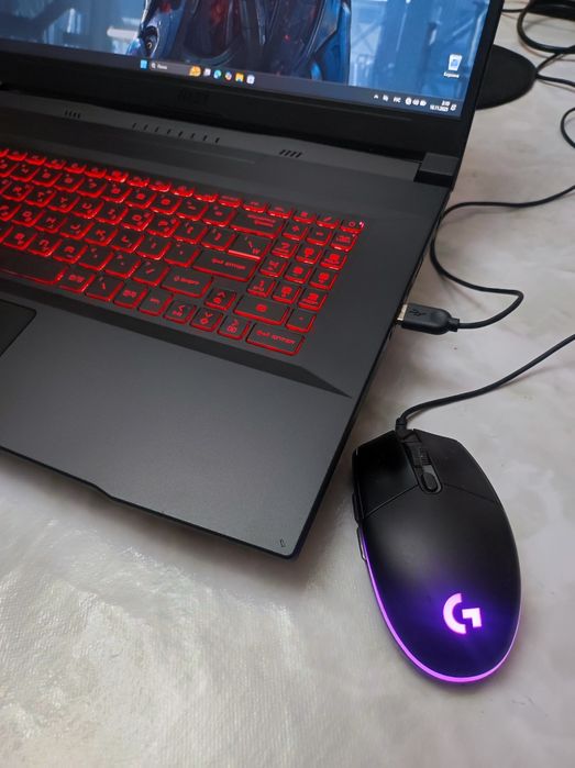 Msi gaming i7 11800avlod rtx 3050Ti noutbuk notebook ноутбук