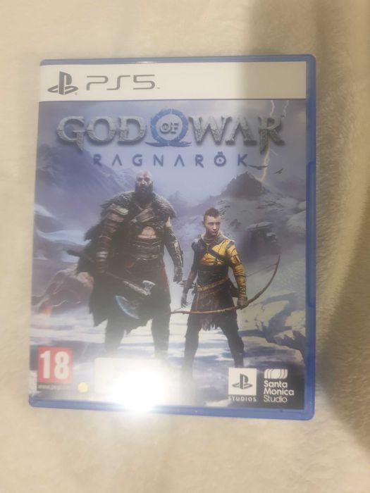 Продавам God Of War Ragnarok PS5