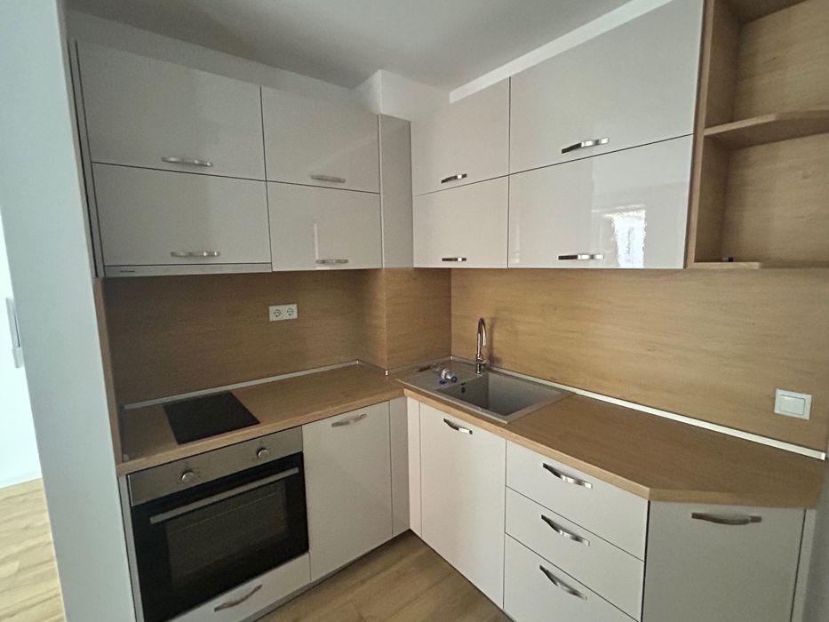 Кухня 120/168 височина 234