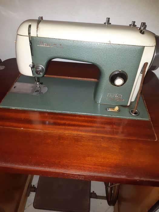 Masina de cusut vintage Ileana