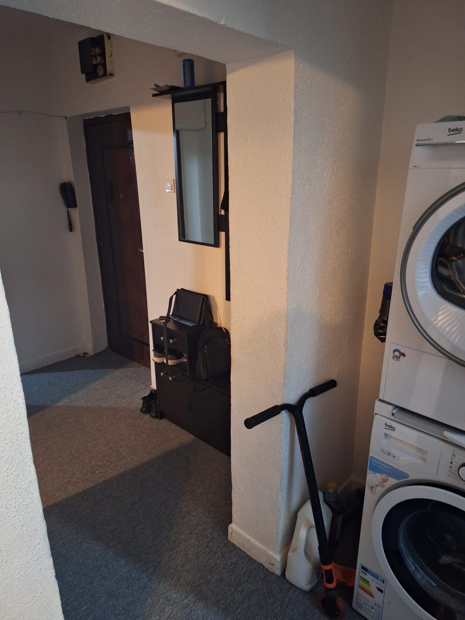 De vânzare 2 camere în. A uri zona Ostroveni, total decomandat
