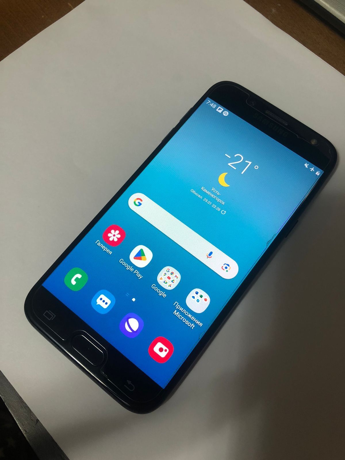 Продам Samsung J530