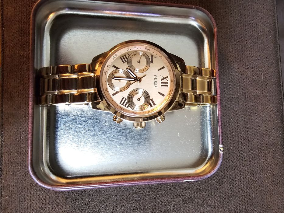 Ceas dama marca Guess
