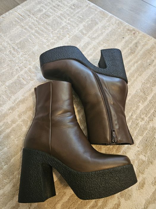 Боти Pinko. Естествена кожа.