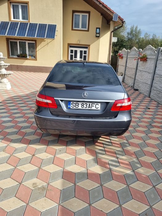 Vand Mercedes E220