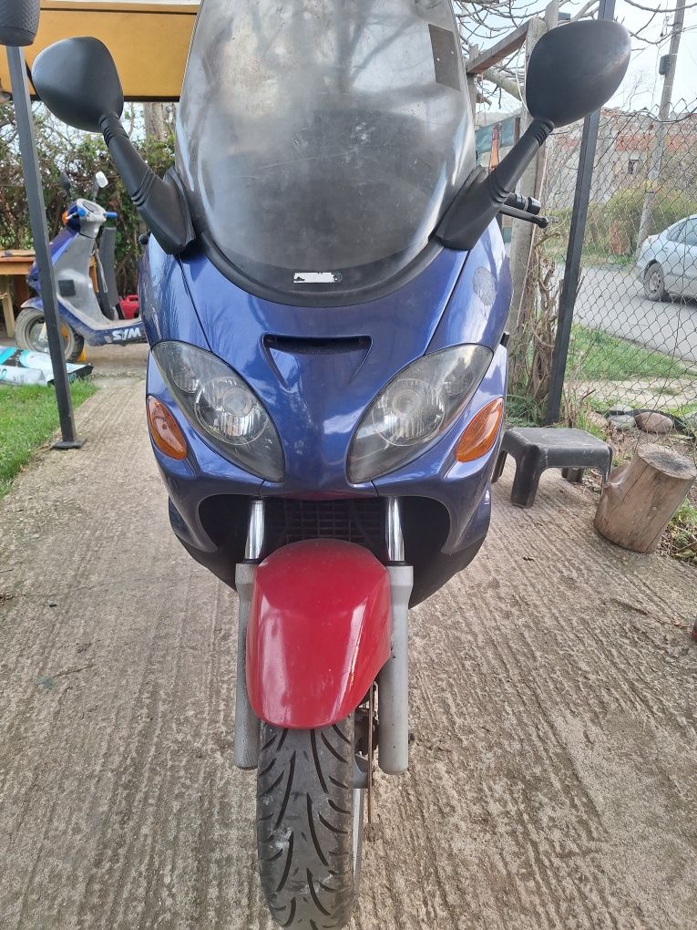 Piaggio X9 250кубика-Honda