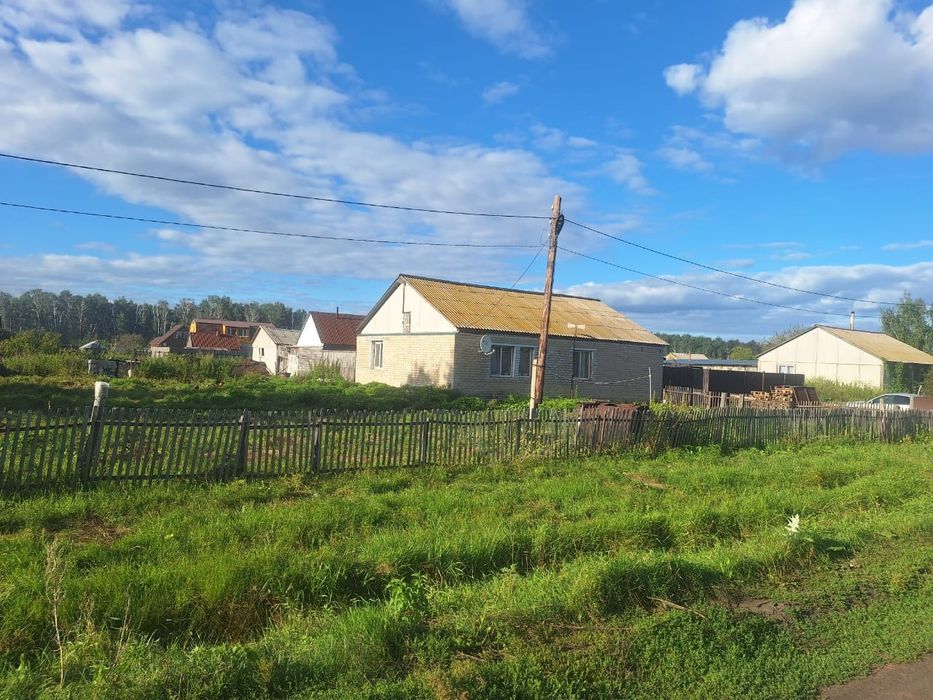 Продам дом в черте города.