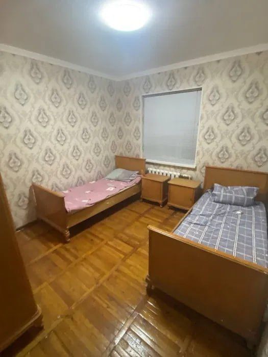 Продаётся 3 комнатная квартира Чиланзар 8