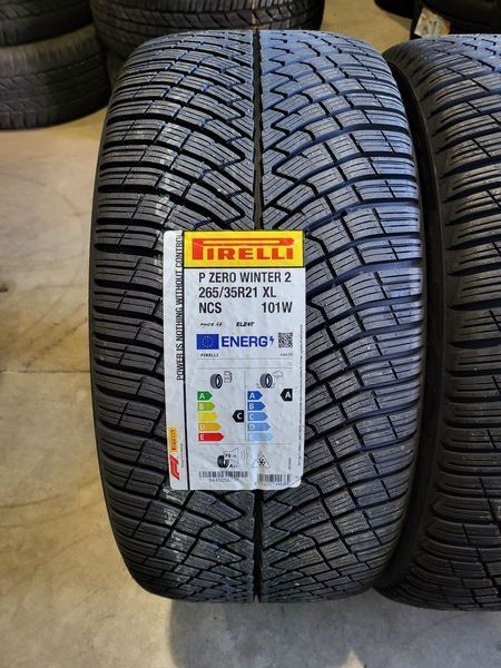265/35/21 PIRELLI P Zero Winter2 4бр