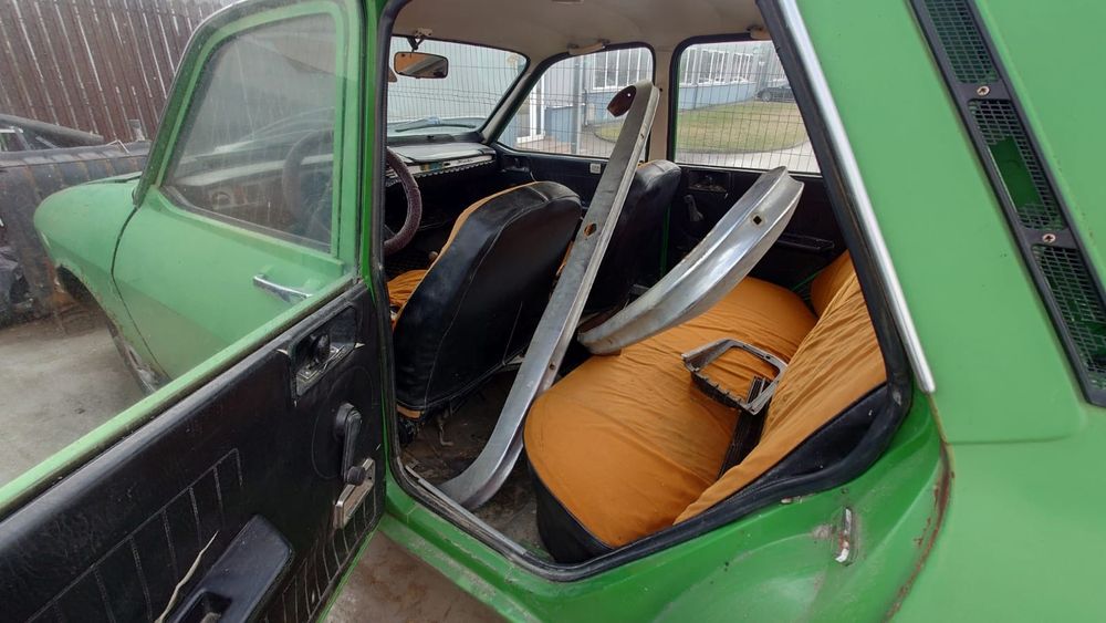 Vand 2 dacii de vanzare