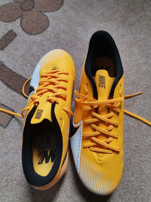 Бутонки Nike, 38 номер, за момче