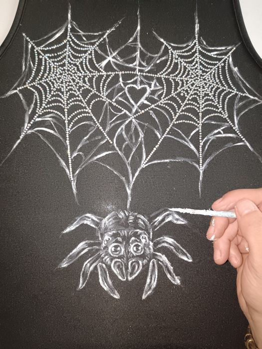 Salopetă pictată manual cu strasuri