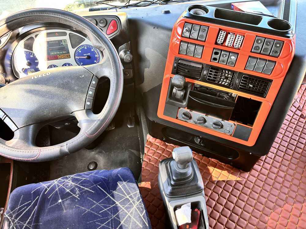 Iveco stralis camion platforma  vand sau schimb