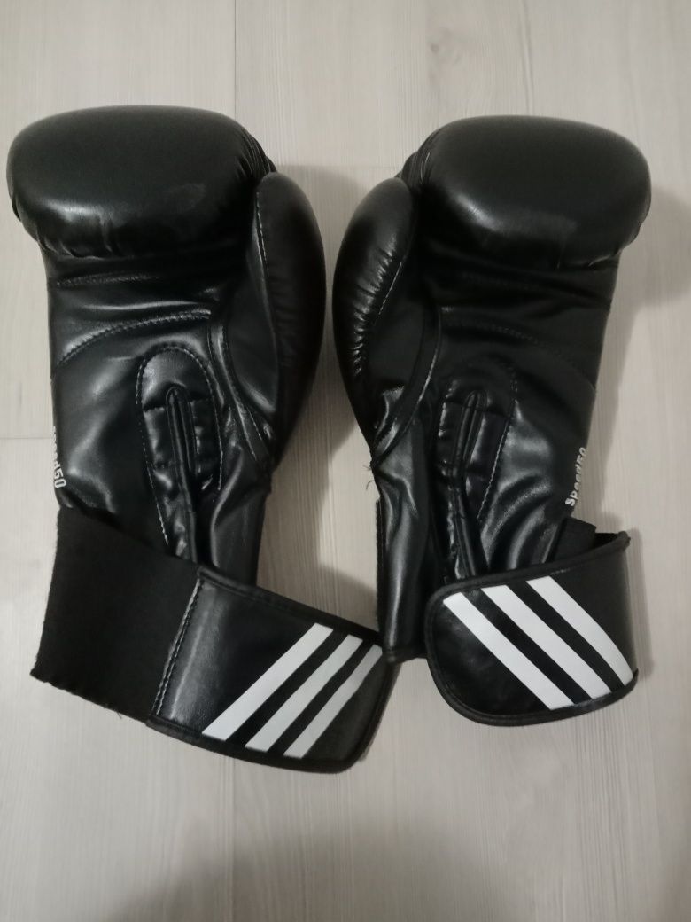 Kickboxing echipament
