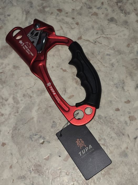 Продам жумар страховочный