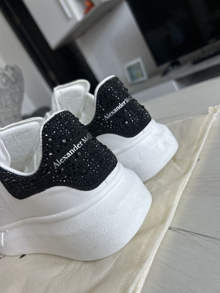 Adidasi alexander mcqueen albi