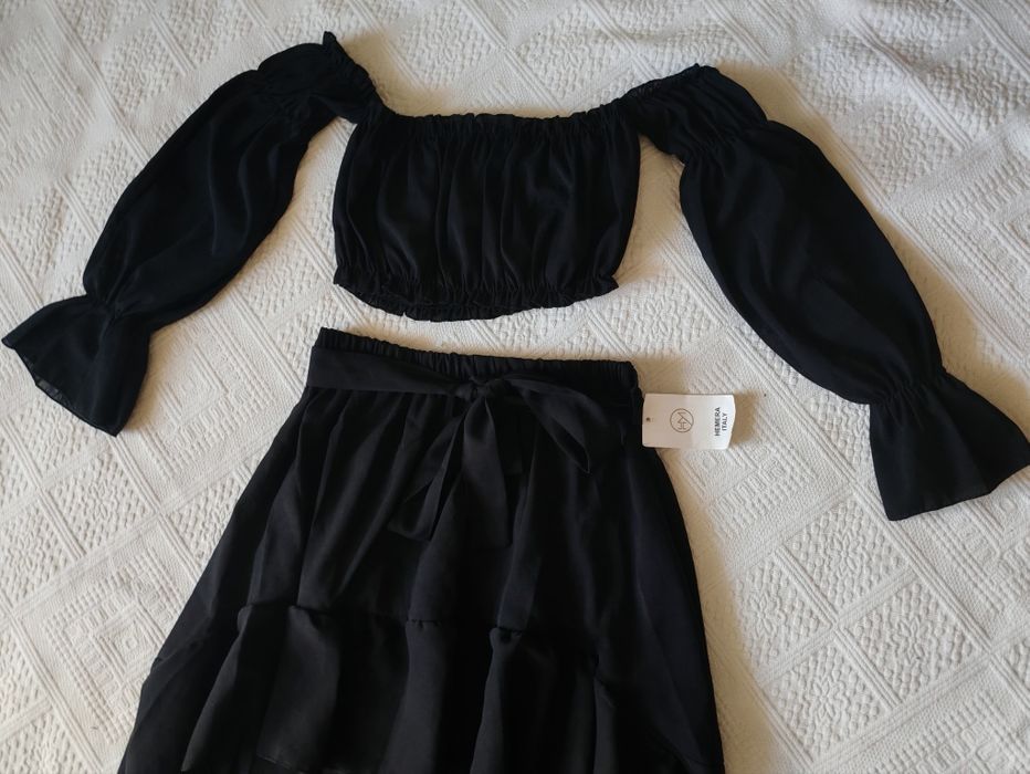 Compleu Hemera Italy mărimea S din voal top cu maneci lungi  umeri goi