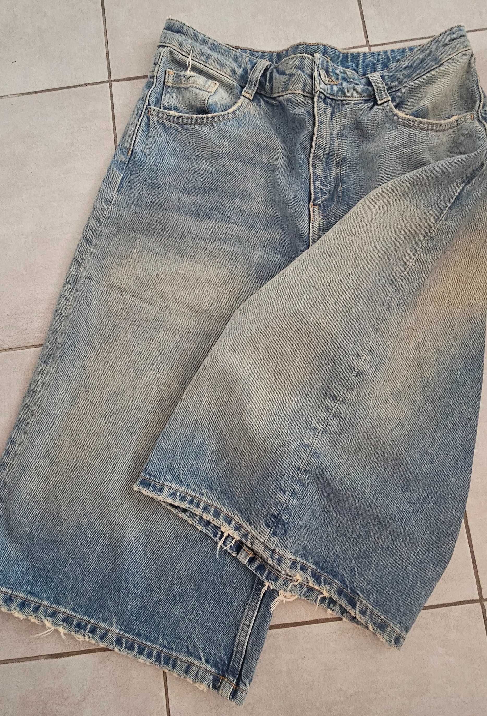 Дамски дънки бермуди BERSHKA