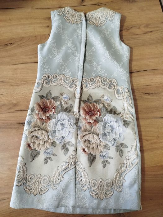 Рокля в прекрасни орнаменти