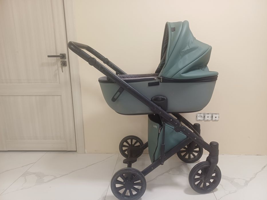 Коляска Anex e-type. 3 в 1 ( люлька, автокресло, прогулочный блок)