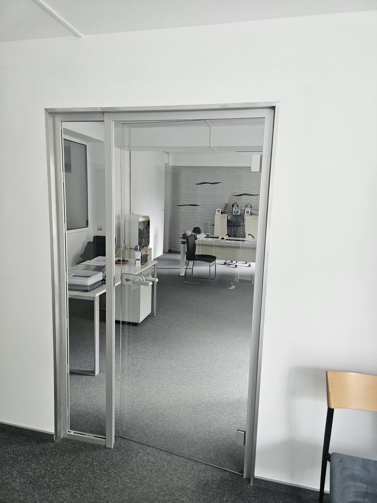 Spatiu cladire de birouri