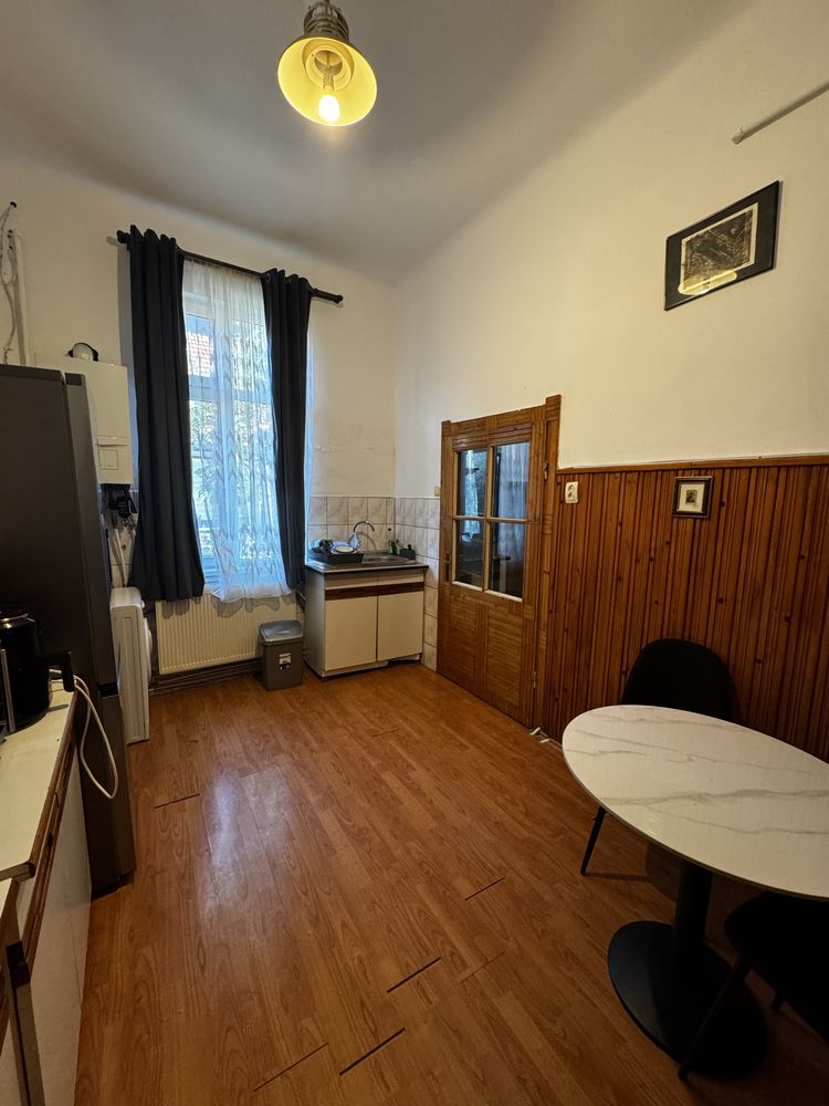 Apartament la curte P-ța Mihai Viteazul
