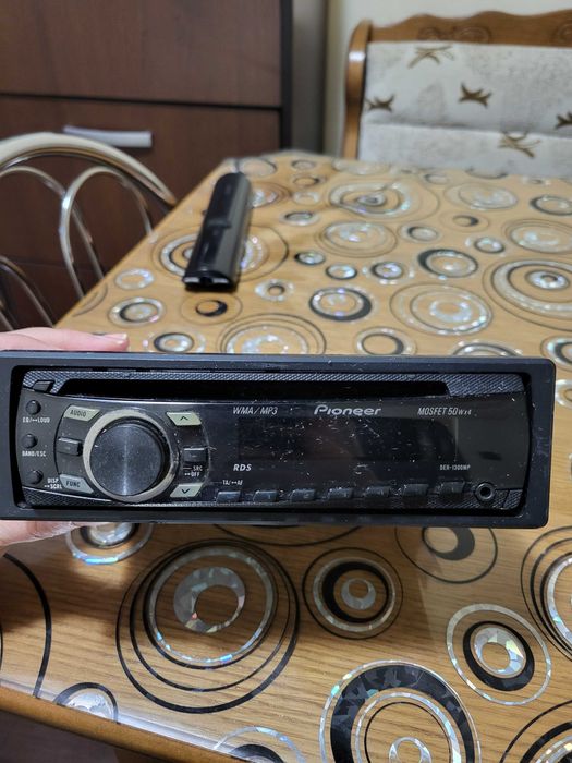 Pioneer Radio Mp3 CD Player Deh-1300mp