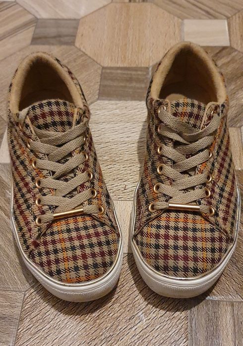 Pantofi sport casual nr 38, eleganti ca noi