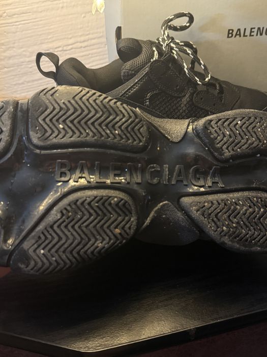 Balenciaga 40 black