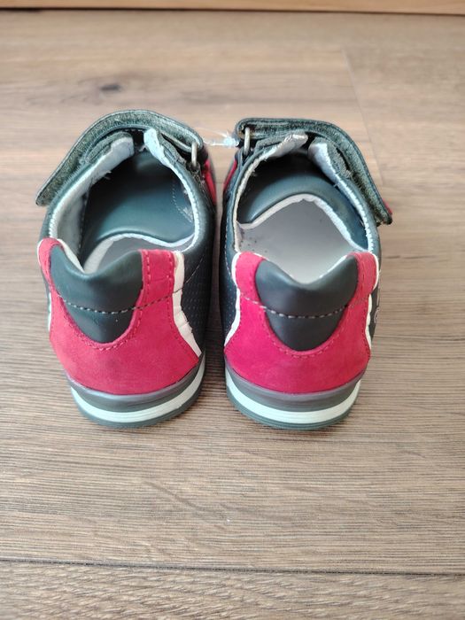 Чисто нови обувки Понки