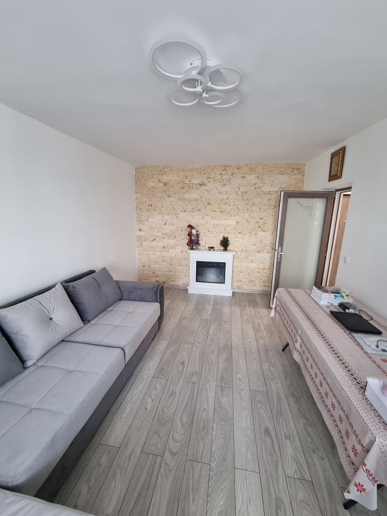 Apartament cu 4 camere micro 18