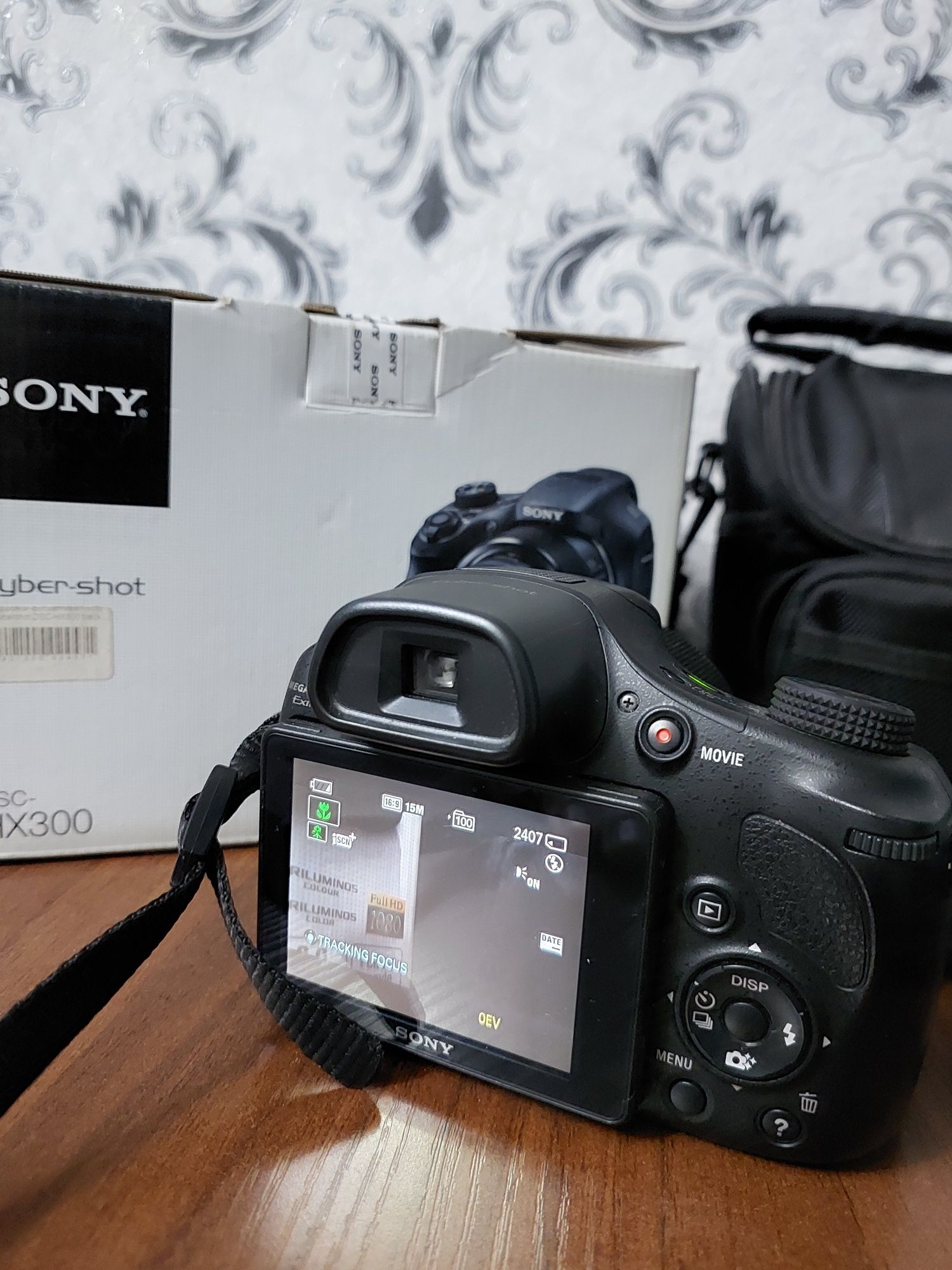 Sony Cyber shot DSC-H300