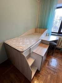Кровать 3 в 1 (стол и шкаф)