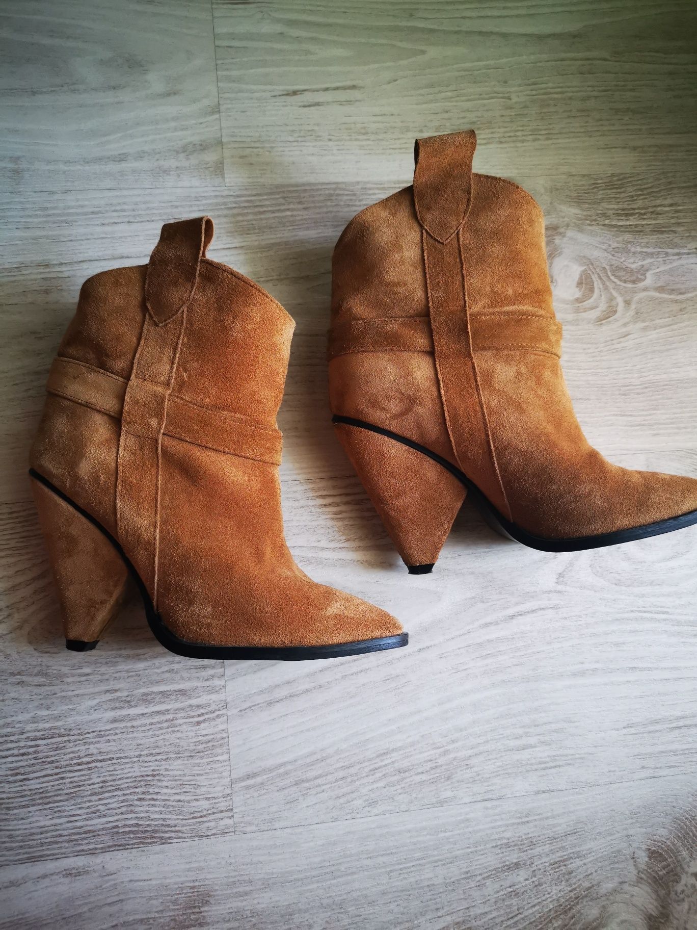 Botine Modish Boutique