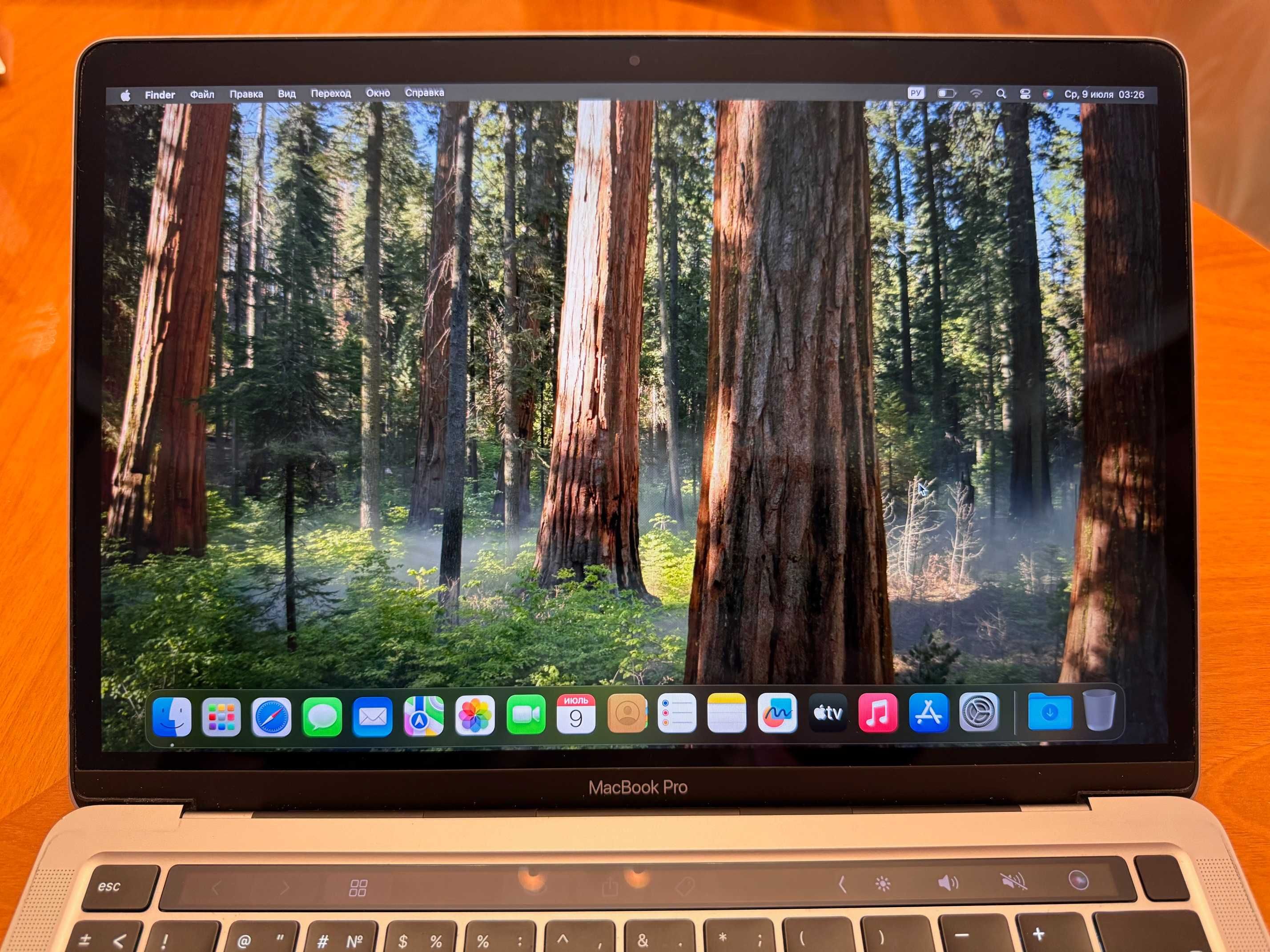 MacBook Pro 13.3", 1 Tb with Touch Bar (2020, Space Gray)