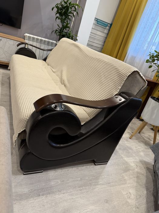 Диван с креслами в хорошем состоянии