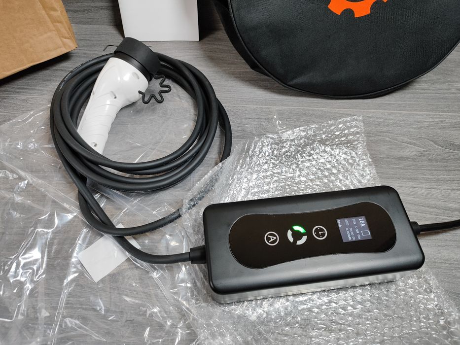 ПРОМО ! GEARZAAR  3.7 kW Type 2 зарядно за  автомобили  / коли !