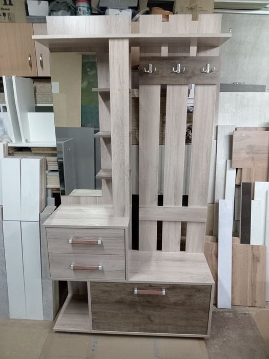 Продам новую прихожую