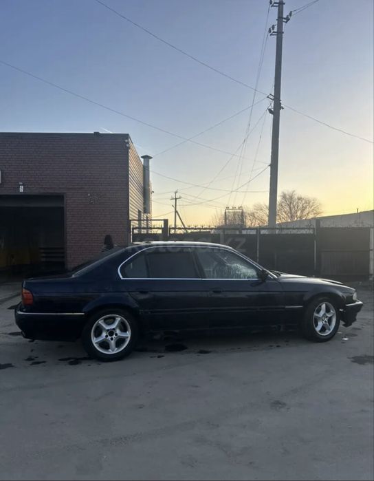 Бмв е 38 продается, обмен нет!