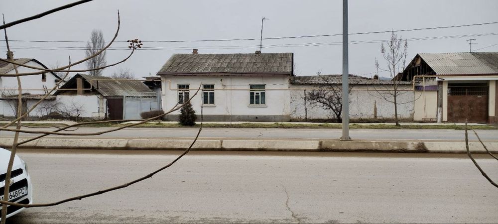 Yer sotiladi Yangi Uzbekiston bog’i orqasida